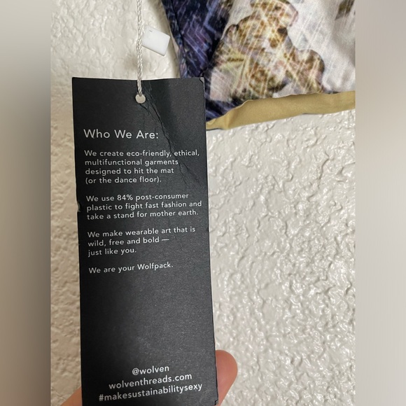 NWT Wolven Reverie Reversible Four-Way Top Size S - Picture 13 of 13